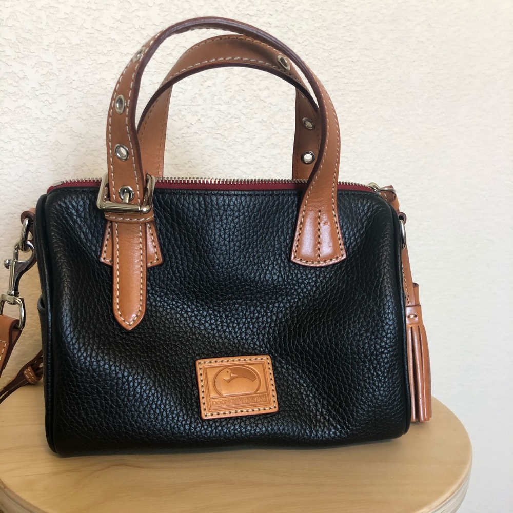 Dooney and Bourke crossbody bag